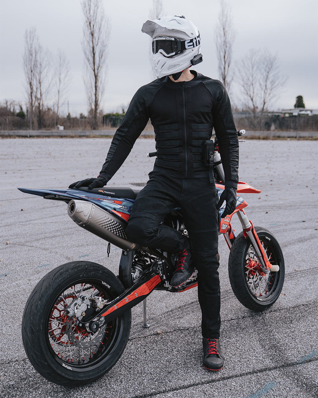 Supermoto riding clearance gear